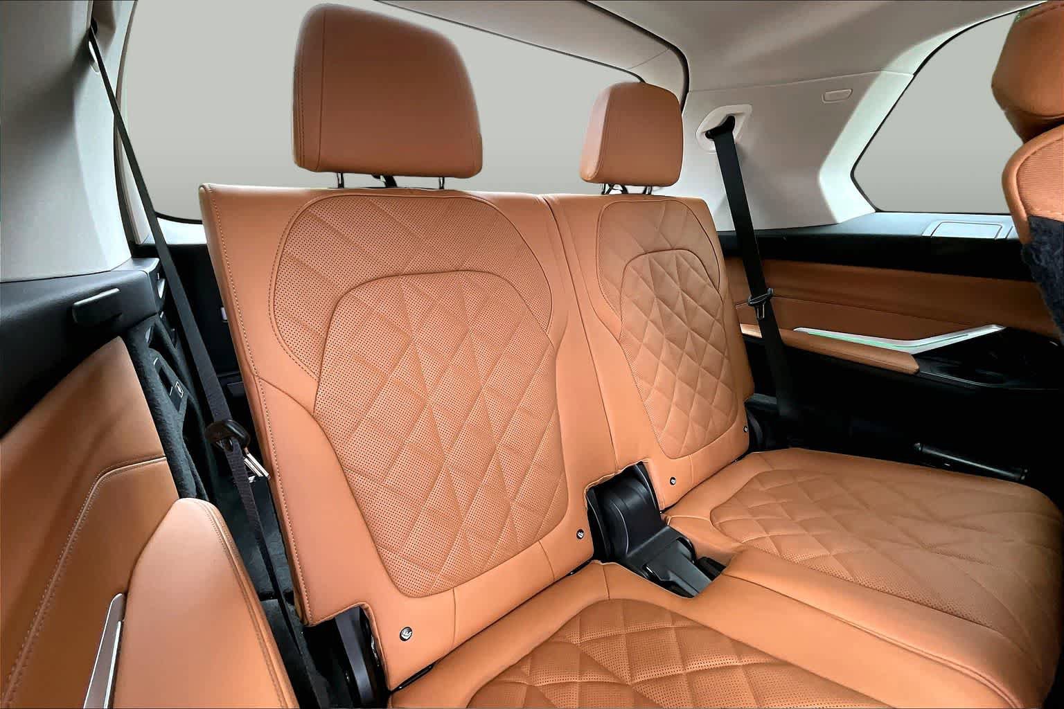Certified 2024 BMW X7 xDrive40i AWD/4WD image 23