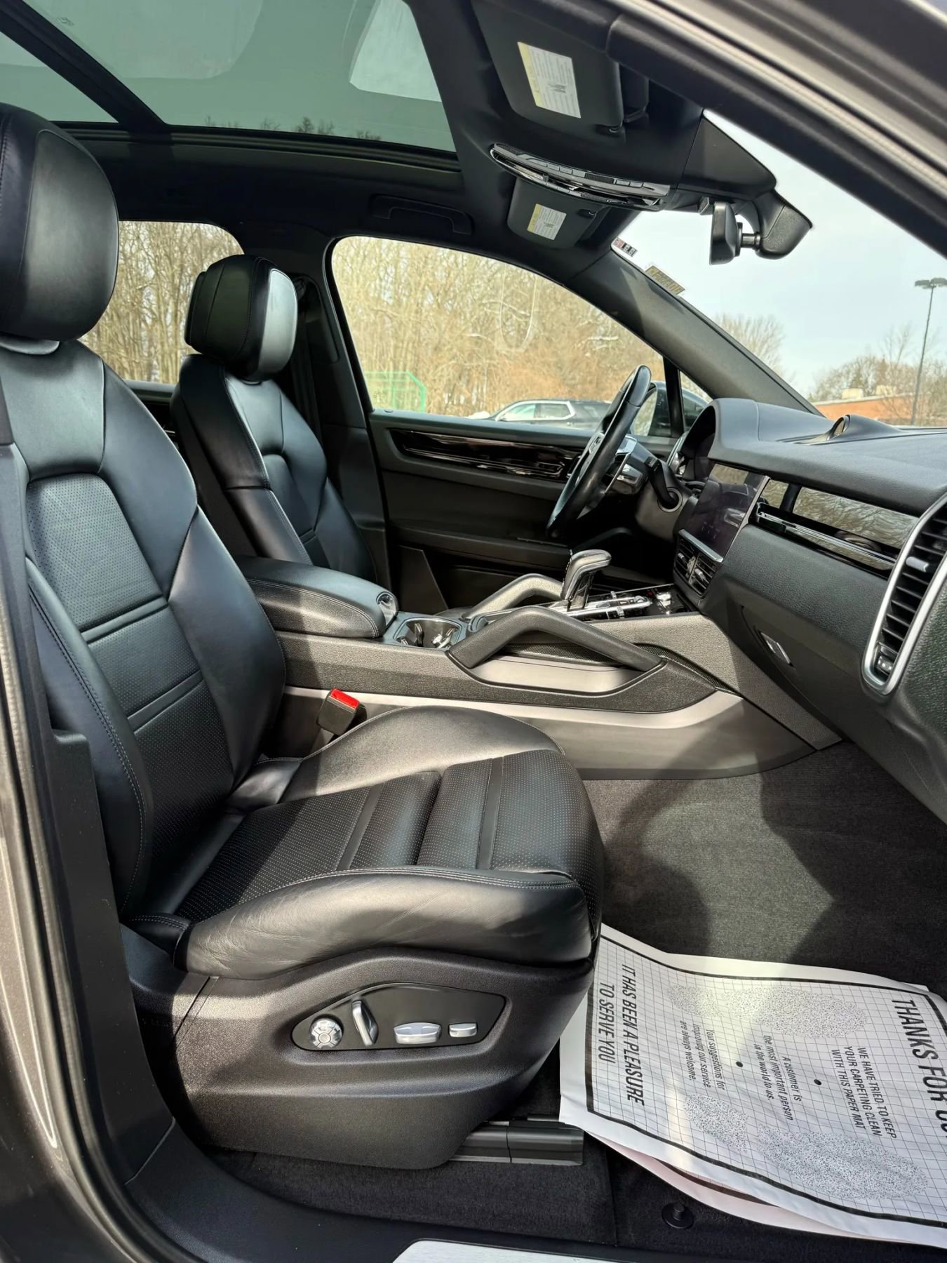 Used 2021 Porsche Cayenne Sport Utility 4D image 16