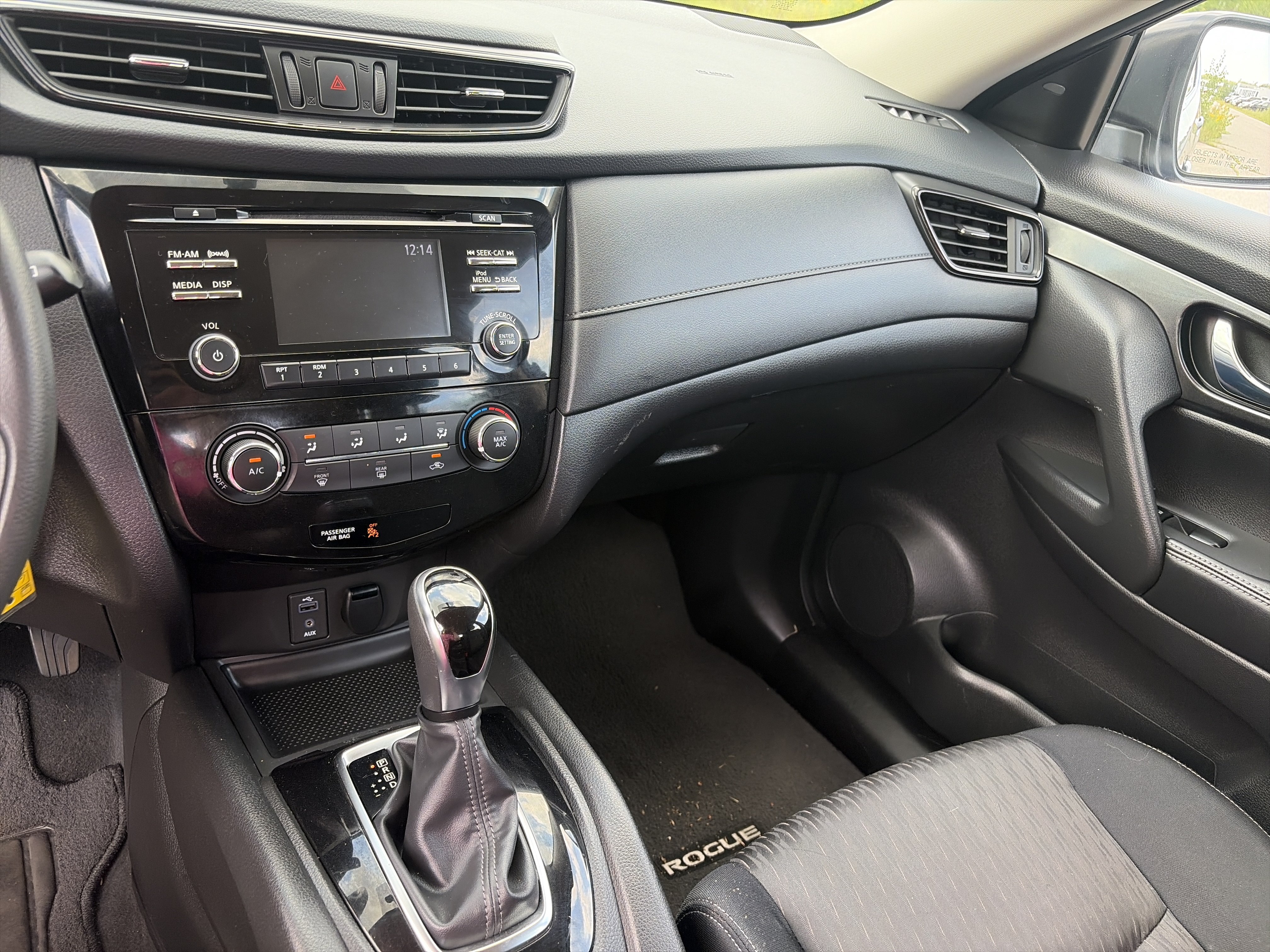 Used 2017 Nissan Rogue S AWD/4WD image 17