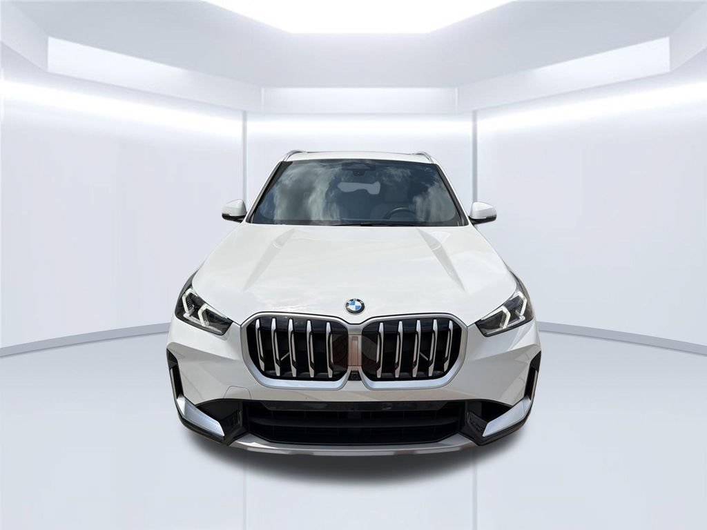 Used 2025 BMW X1 xDrive28i w/ Technology Package AWD/4WD image 2