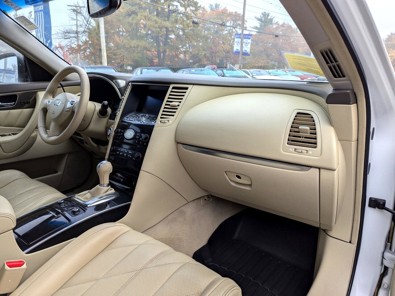 Used 2010 INFINITI FX35 AWD w/ Navigation Pkg image 31