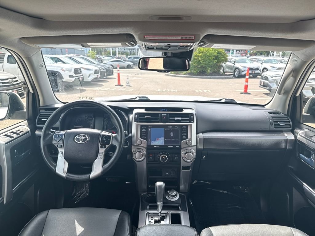 Used 2022 Toyota 4Runner SR5 Premium image 2