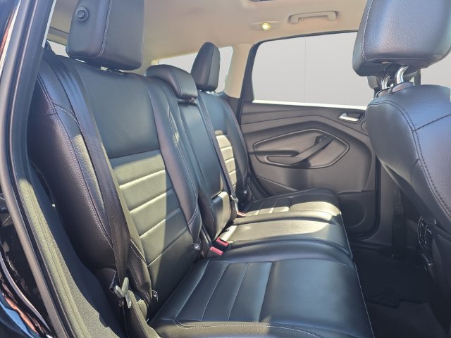 Used 2016 Ford Escape SE w/ SE Leather Comfort Package AWD/4WD image 12