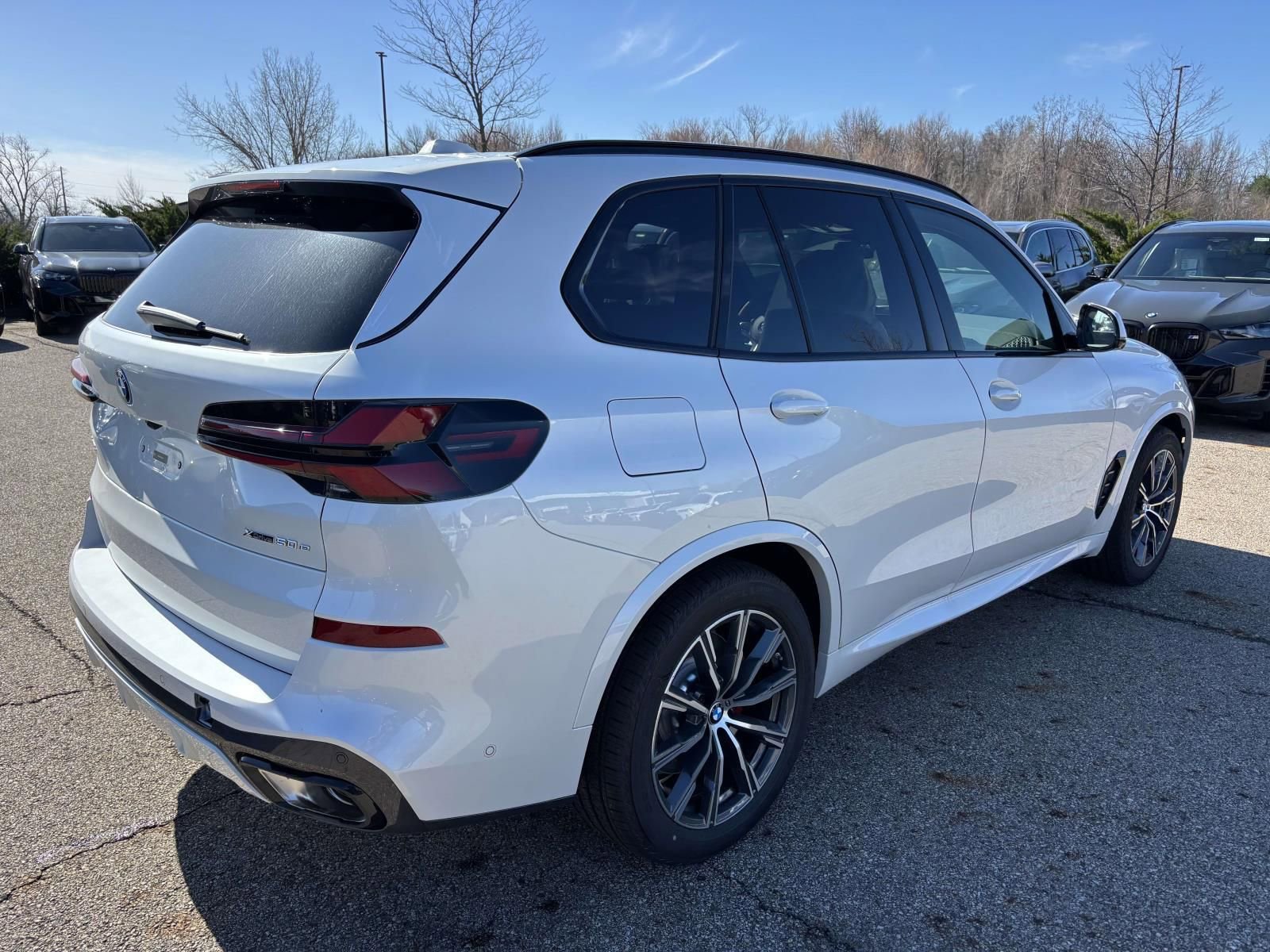 New 2026 BMW X5 xDrive50e image 5