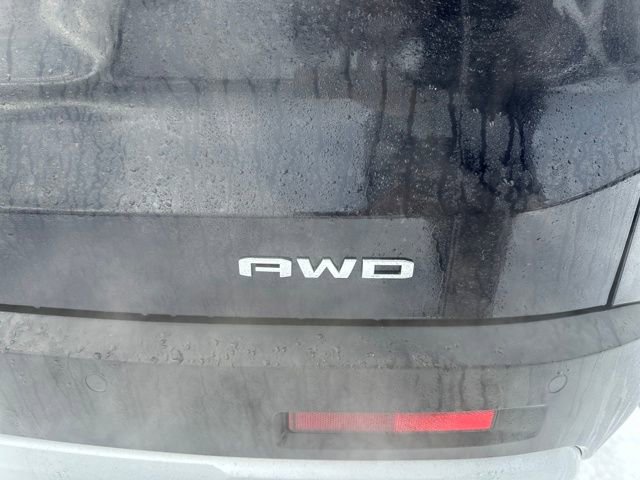 Used 2022 GMC Acadia SLE w/ Driver Convenience Package image 14