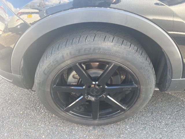 Used 2018 Ford Explorer XLT w/ Equipment Group 202A AWD/4WD image 5