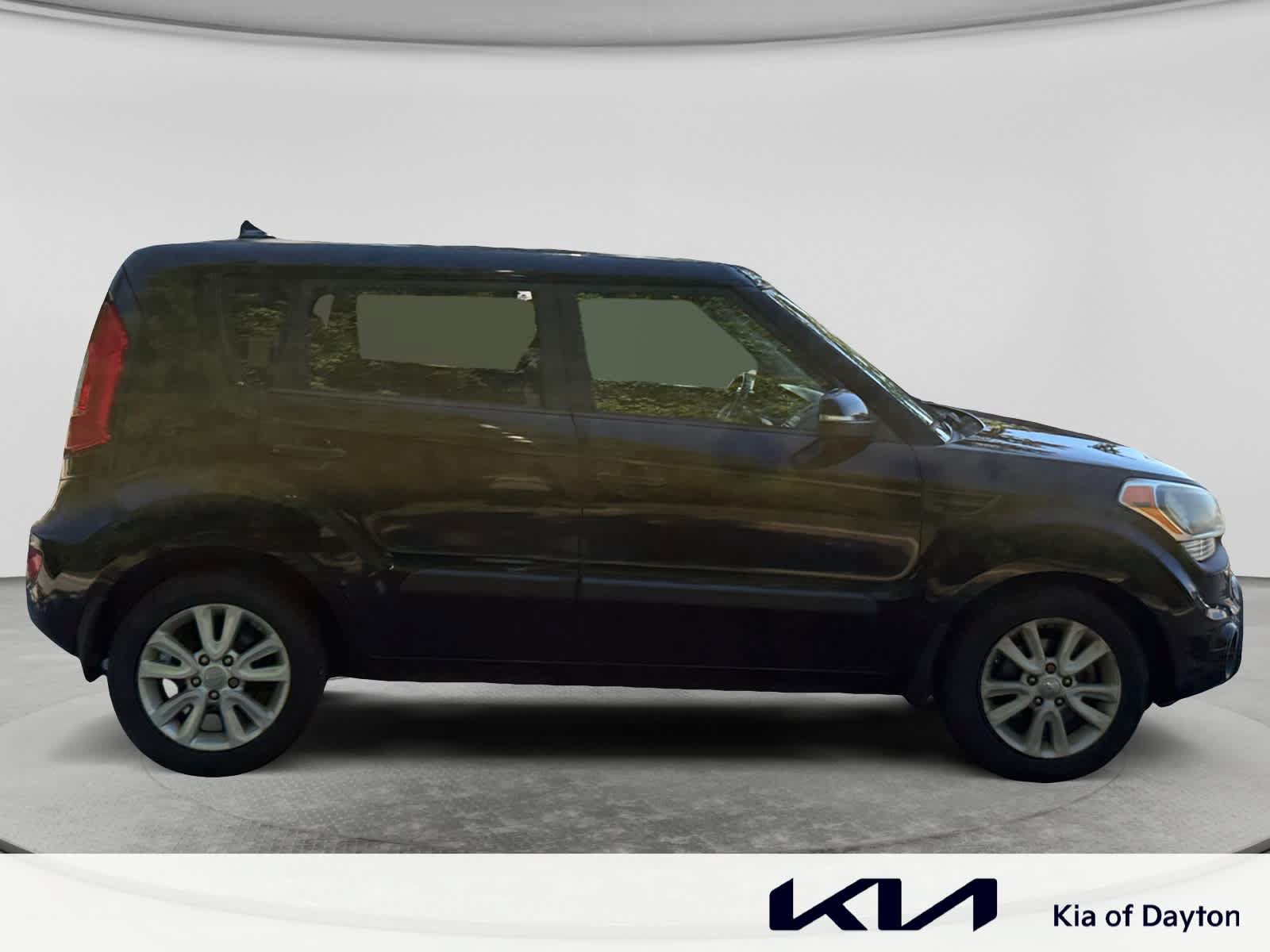 Used 2013 Kia Soul + w/ Audio Pkg FWD image 4
