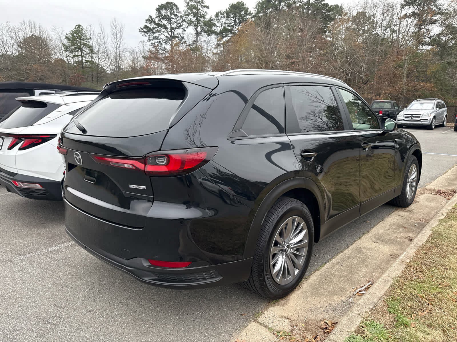 Used 2024 MAZDA CX-90 3.3 Turbo w/ Select Package image 3