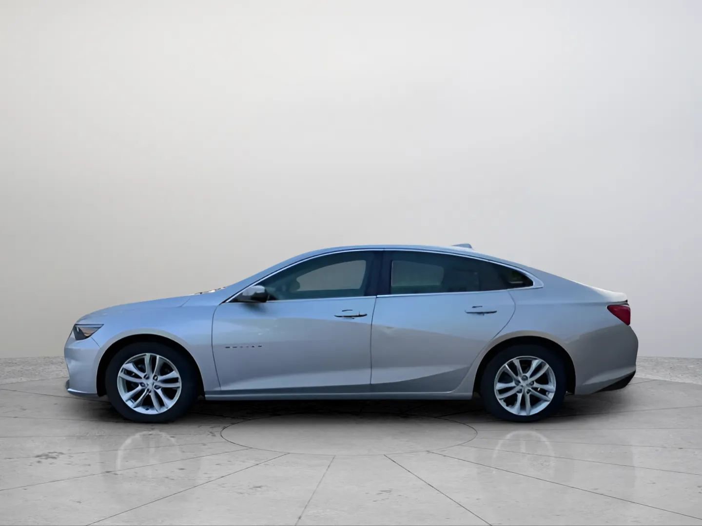 Used 2016 Chevrolet Malibu LT w/ Leather Package image 3