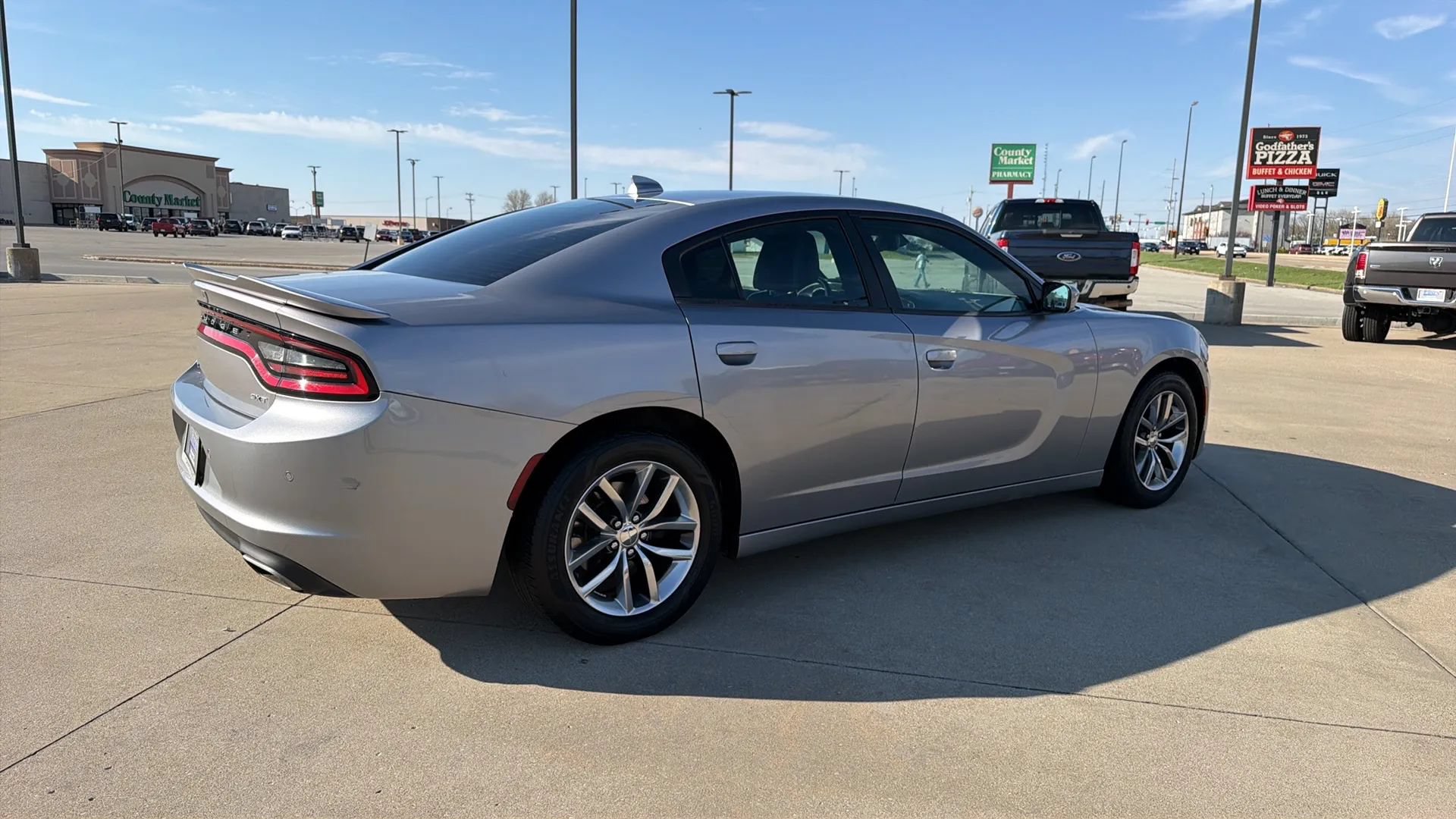 Used 2015 Dodge Charger SXT w/ Plus Group RWD image 18