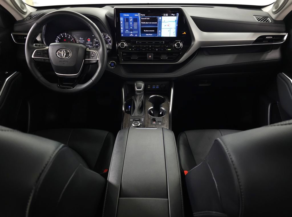Used 2022 Toyota Highlander Platinum AWD/4WD image 14