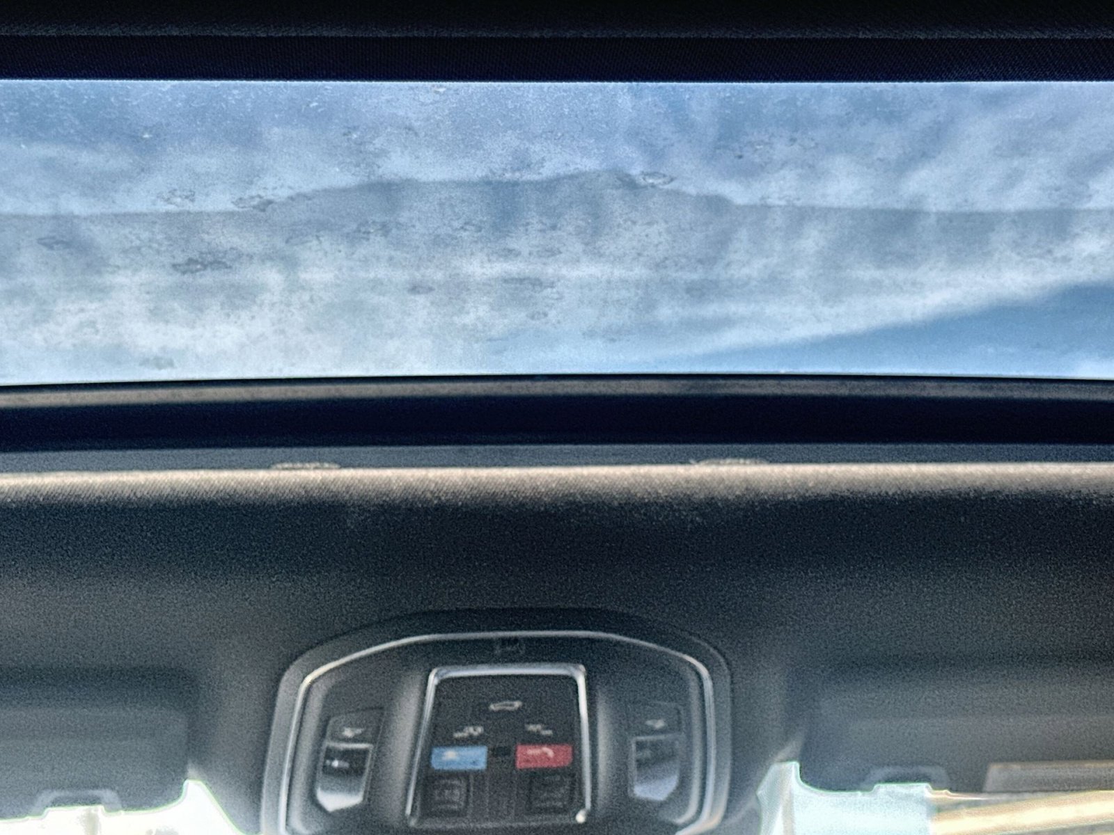 New 2025 Jeep Grand Cherokee Laredo w/ Luxury Tech Group I image 23