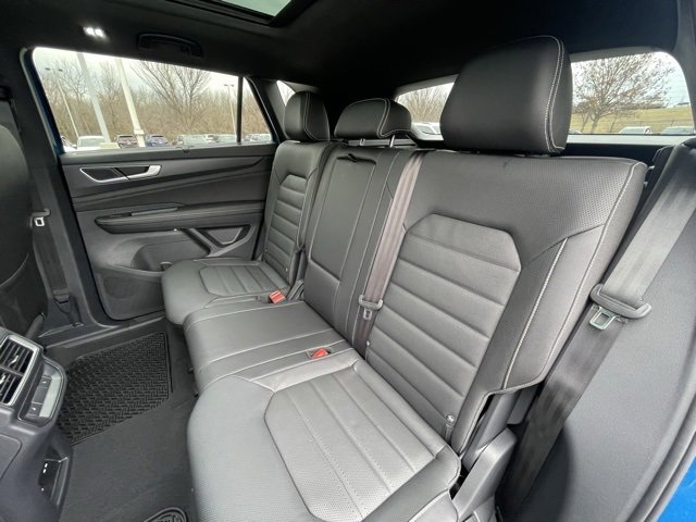 New 2025 Volkswagen Atlas Cross Sport SEL R-Line image 25
