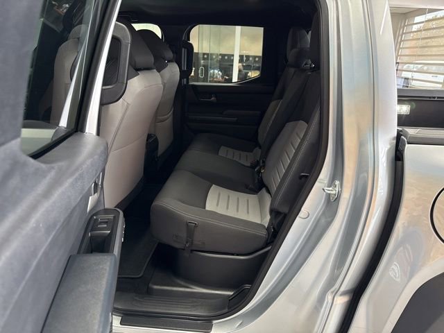 Used 2024 Toyota Tacoma TRD Off-Road image 37