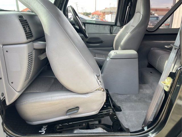 Used 1998 Jeep Wrangler Sport image 22