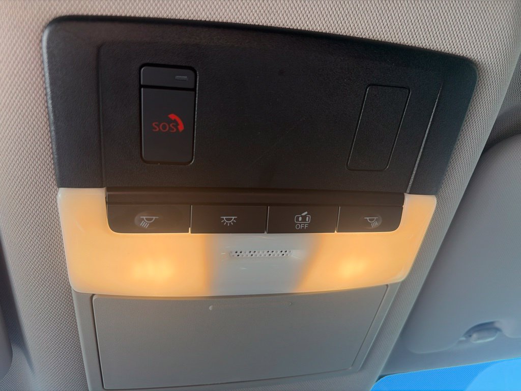 Used 2025 Nissan Rogue SV AWD/4WD image 26