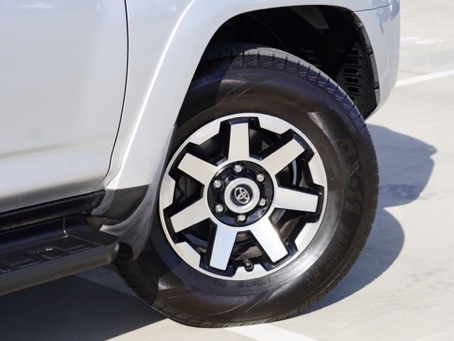 Used 2024 Toyota 4Runner TRD Off-Road image 8