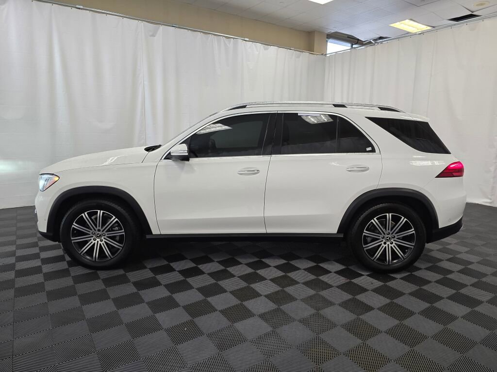Used 2024 Mercedes-Benz GLE 350 4MATIC image 3