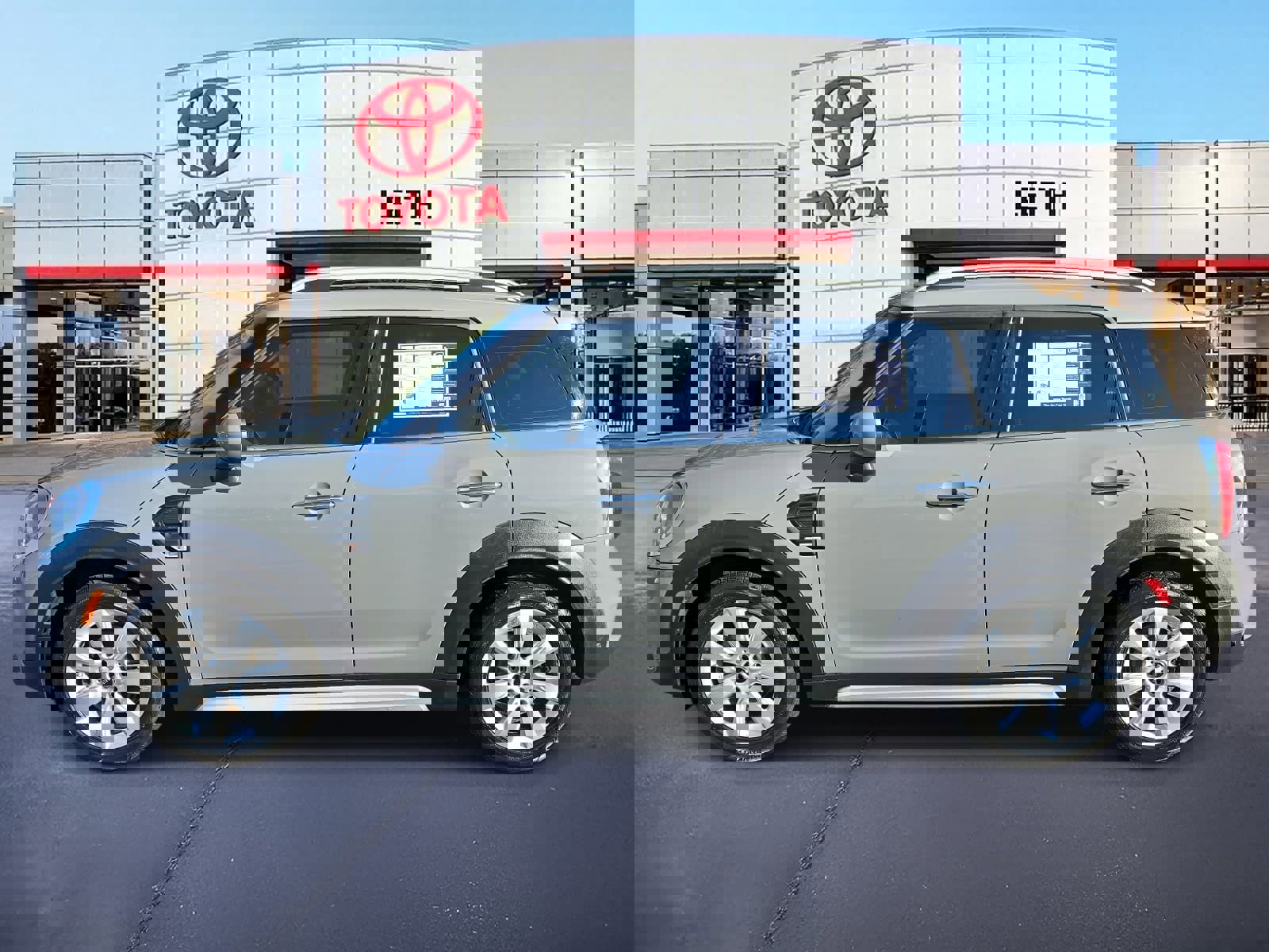 Used 2019 MINI Cooper Countryman image 4