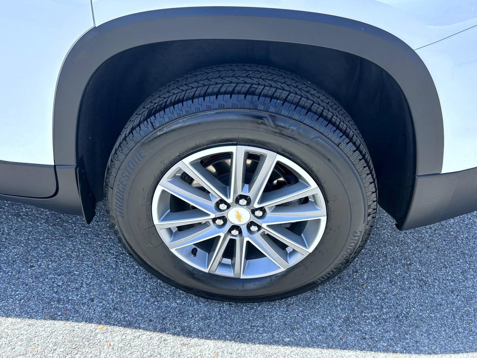 Certified 2023 Chevrolet Traverse LT w/ LPO, Floor Liner Package AWD/4WD image 25