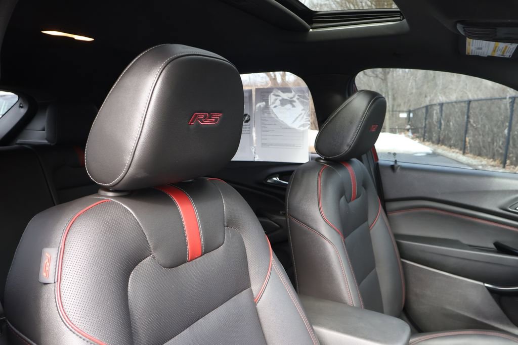 Certified 2024 Chevrolet Trax RS w/ Sunroof Package image 42