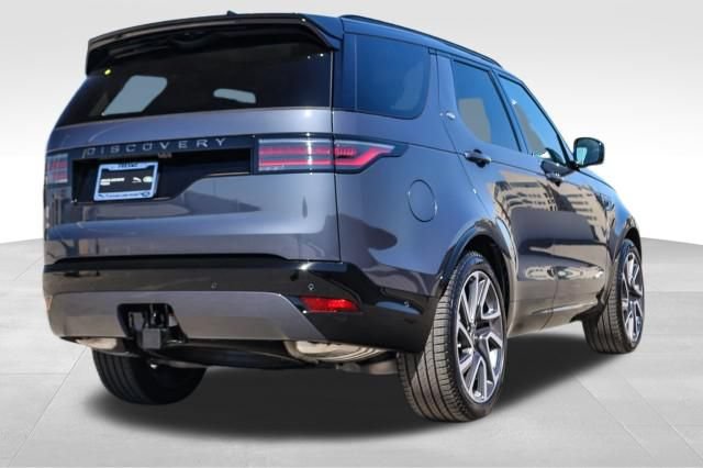 Used 2025 Land Rover Discovery Dynamic SE AWD/4WD image 4