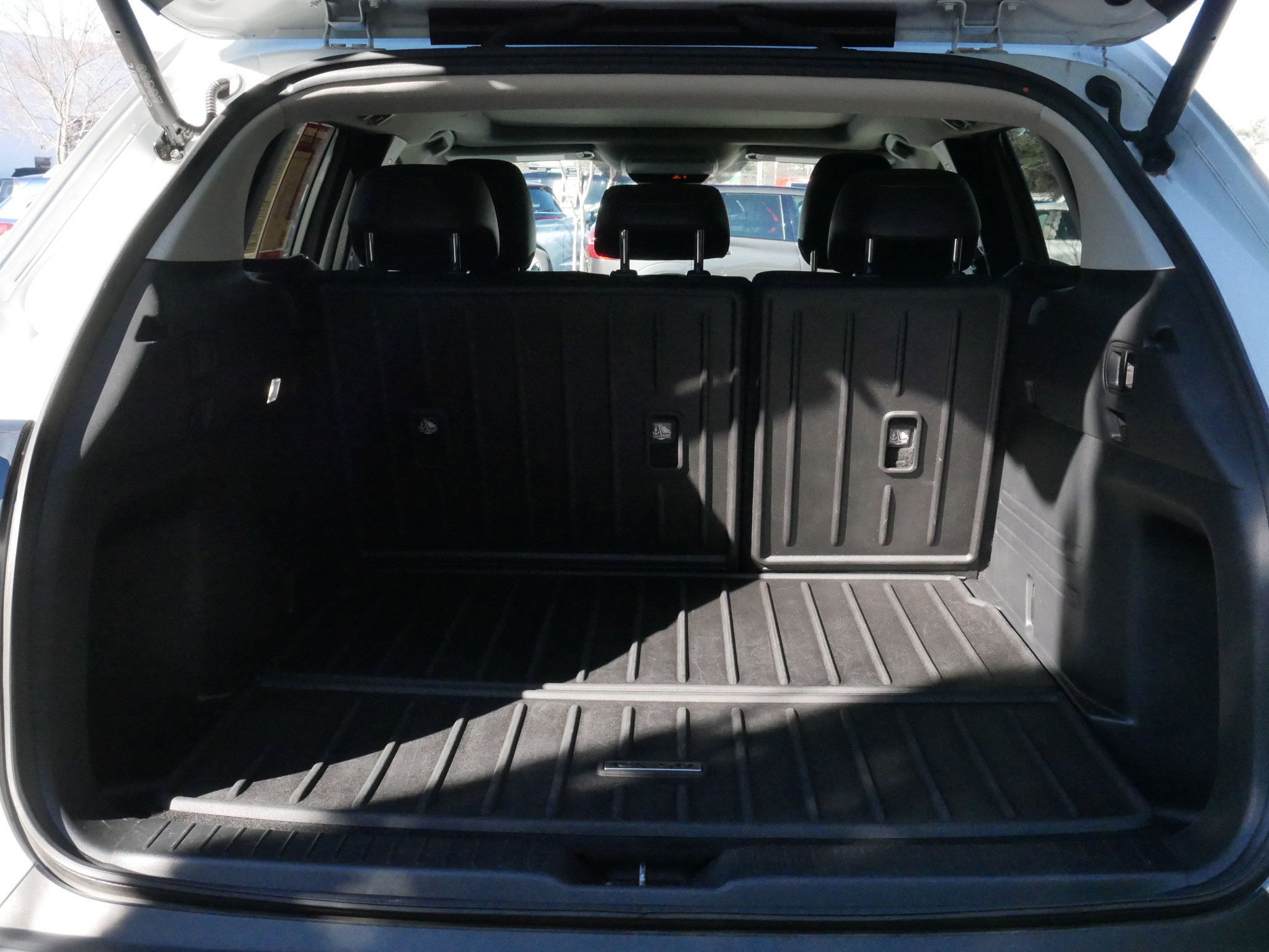 Used 2023 MAZDA CX-50 2.5 S w/ Preferred Plus Pkg image 31