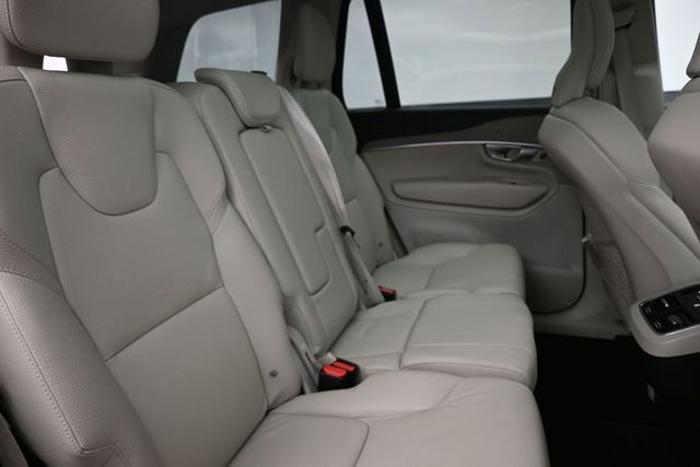 Used 2023 Volvo XC90 B5 Plus w/ Protection Package Premier AWD/4WD image 32