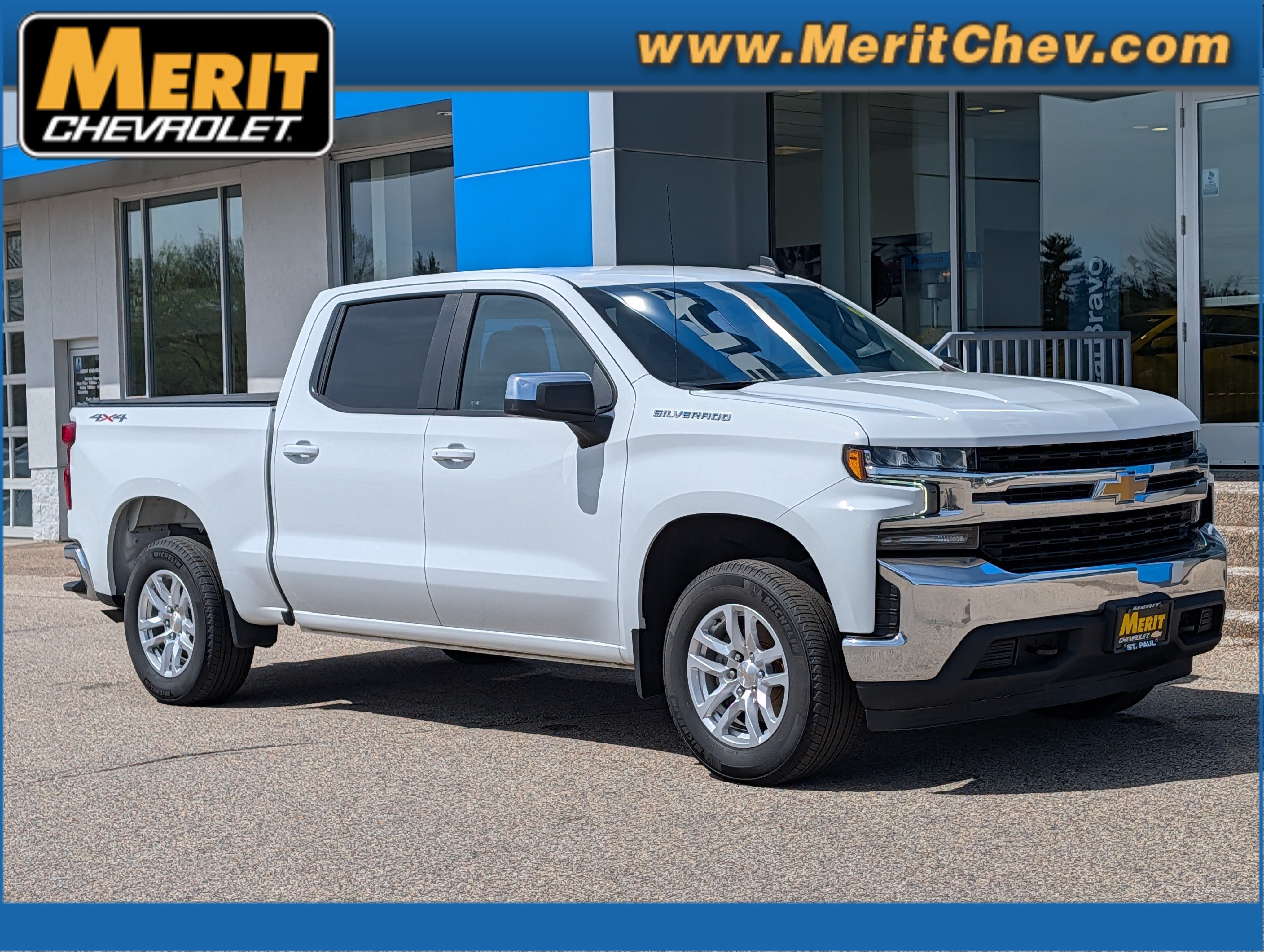 Used 2022 Chevrolet Silverado 1500 LT AWD/4WD image 1