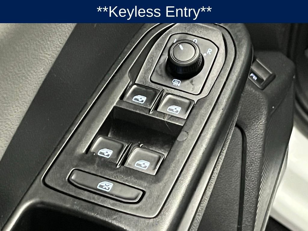 Used 2023 Volkswagen Taos SE image 17