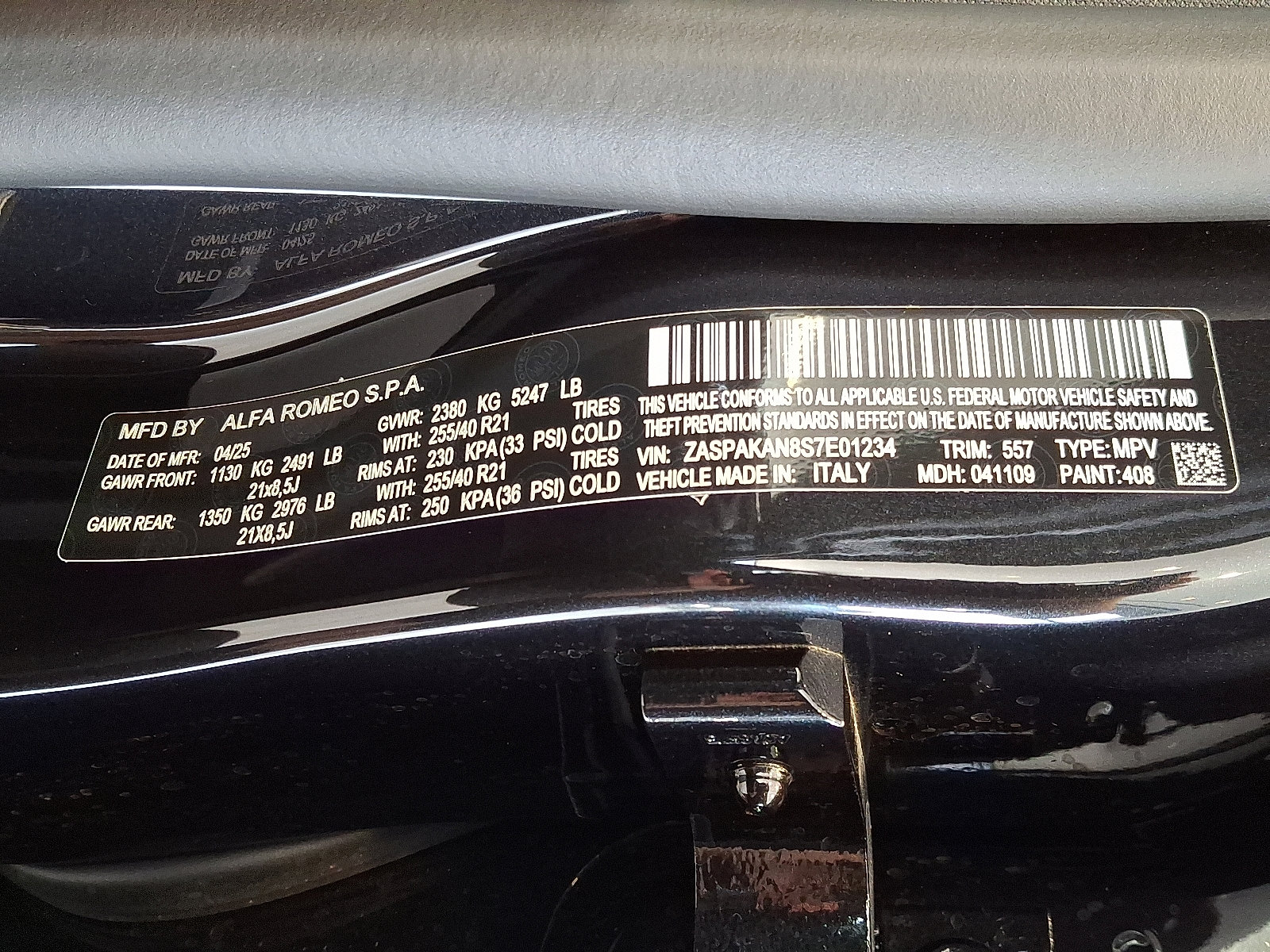 New 2025 Alfa Romeo Stelvio Sprint image 10