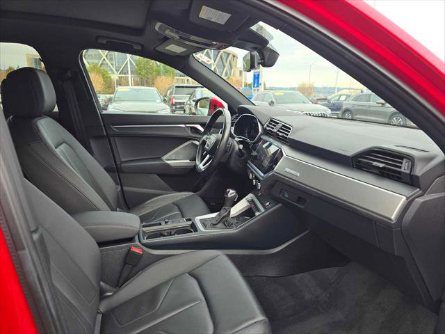 Used 2024 Audi Q3 2.0T Premium Plus w/ Premium Plus Package image 11
