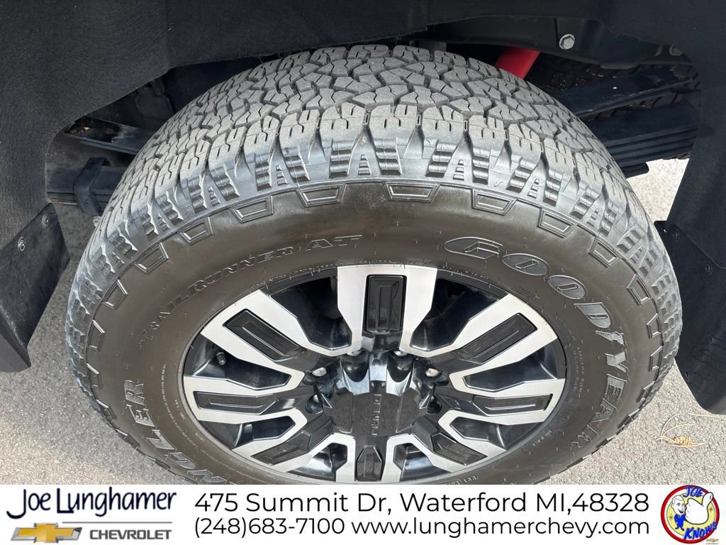 Used 2024 GMC Sierra 3500 Denali Ultimate AWD/4WD image 12