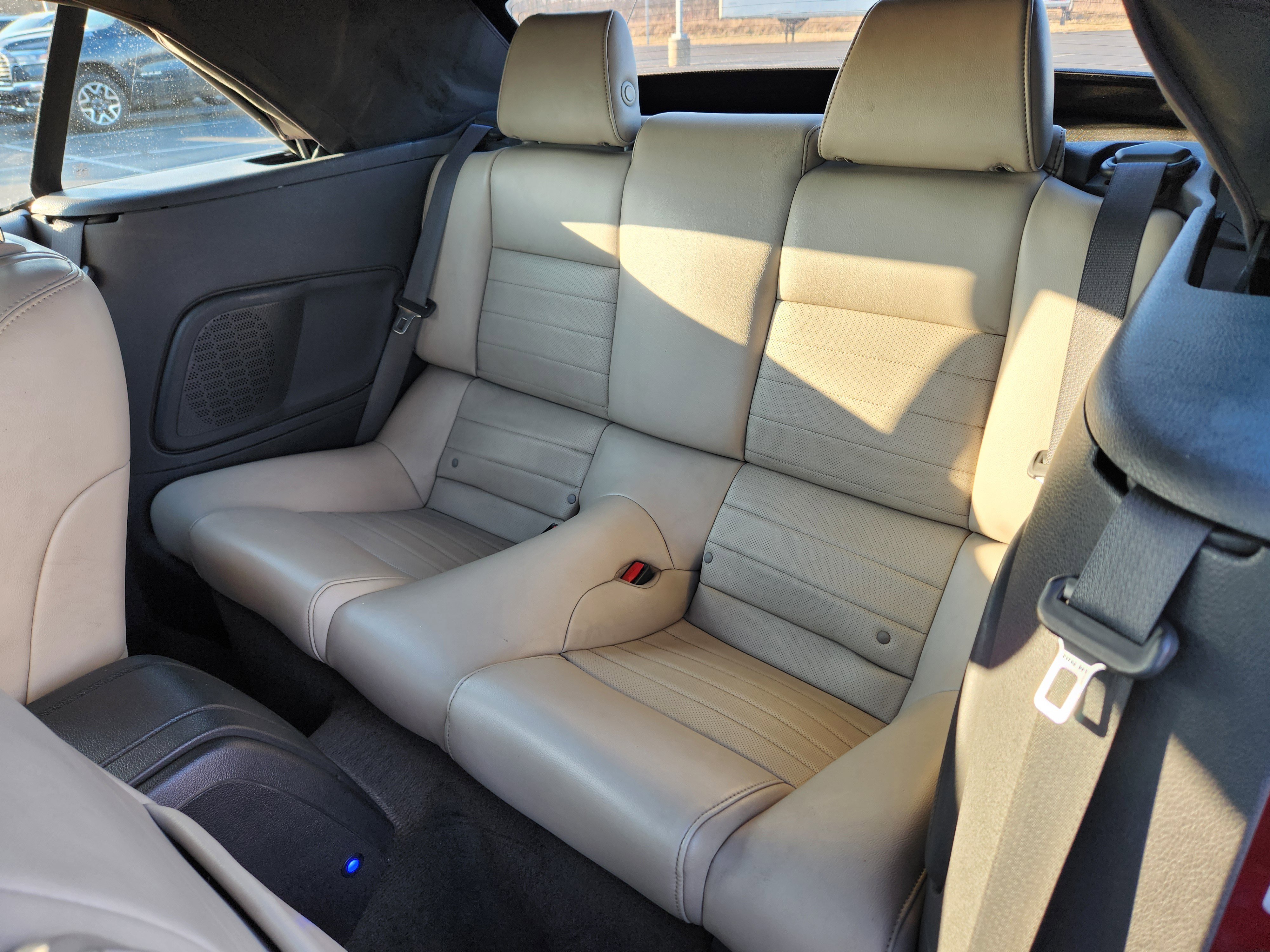 Used 2014 Ford Mustang Premium image 11