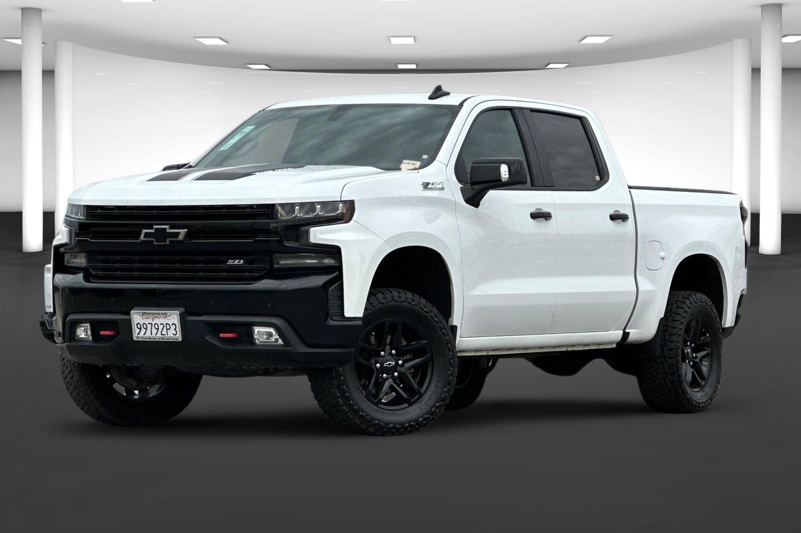 Used 2019 Chevrolet Silverado 1500 LT Trail Boss image 2