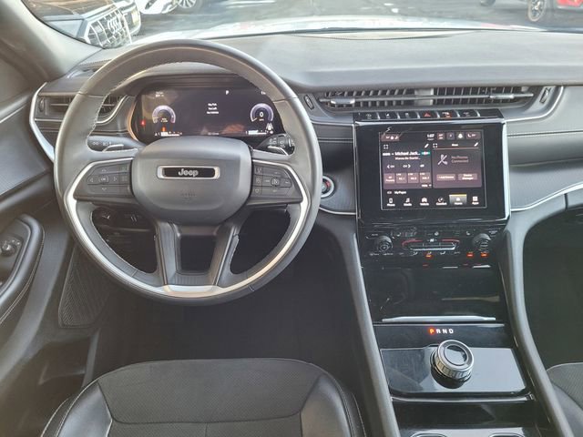 Certified 2023 Jeep Grand Cherokee Altitude RWD image 7