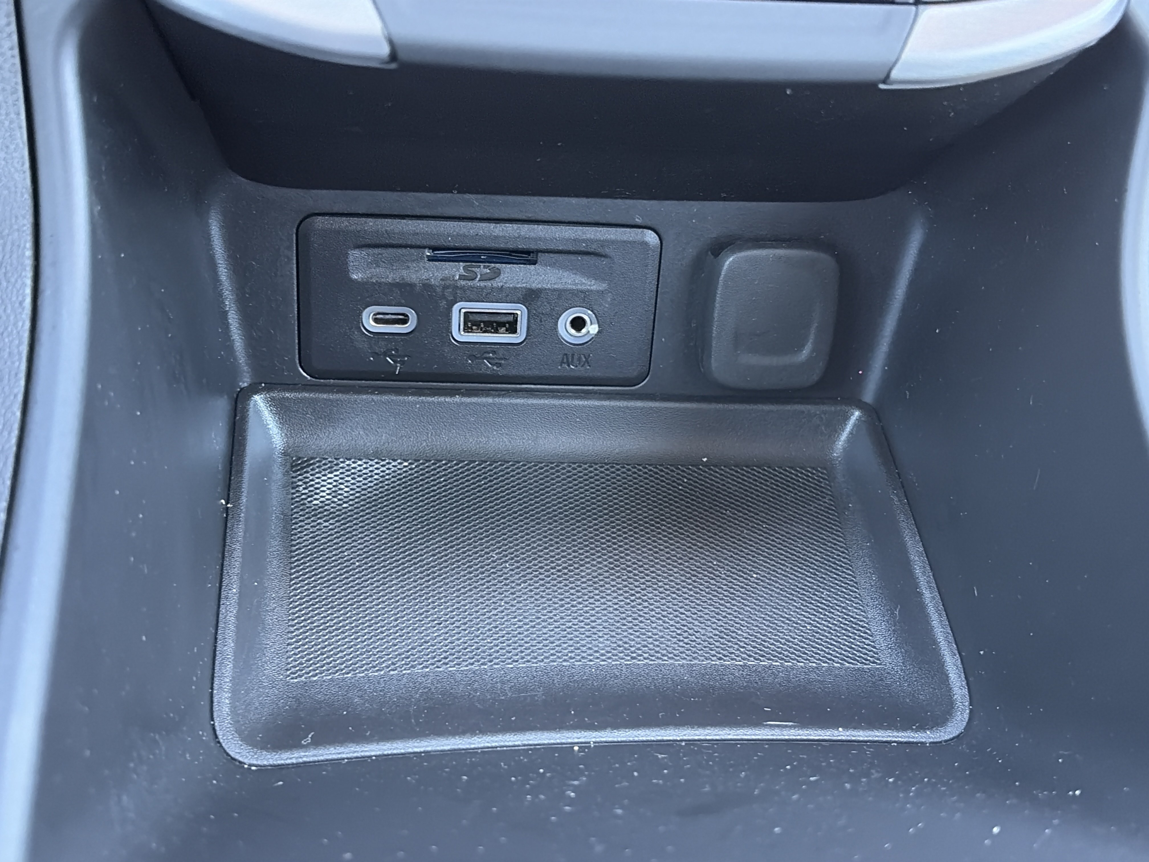 Used 2024 GMC Terrain SLT AWD/4WD image 33