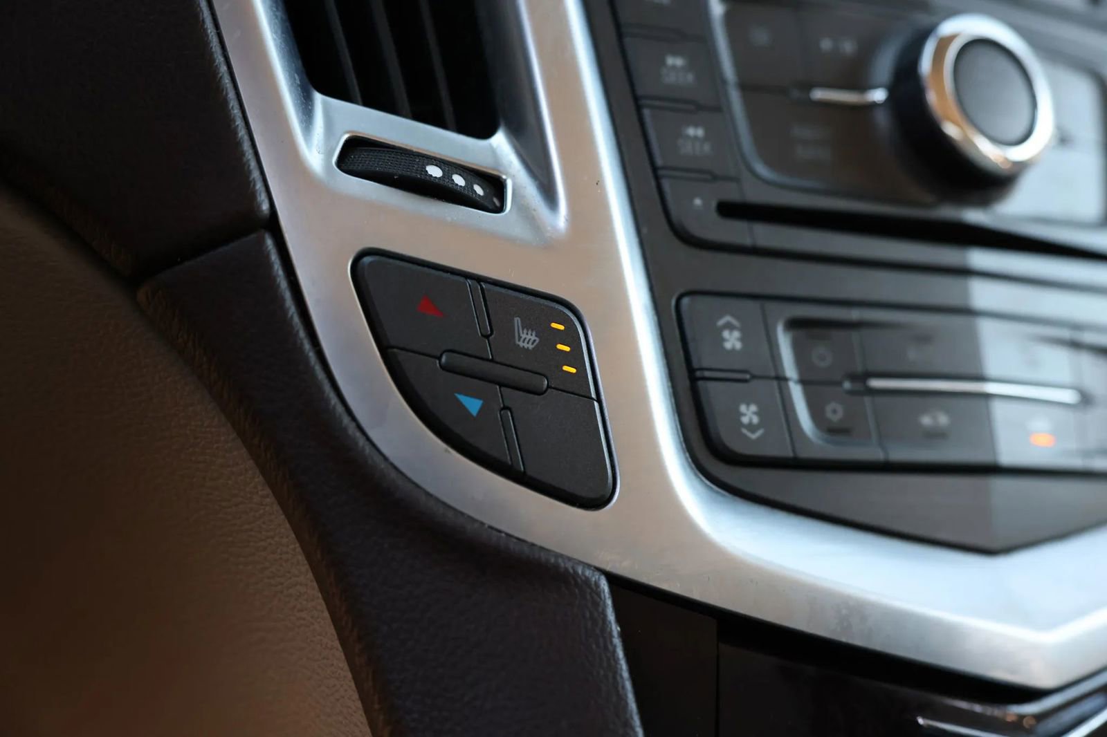 Used 2010 Cadillac SRX Luxury image 34