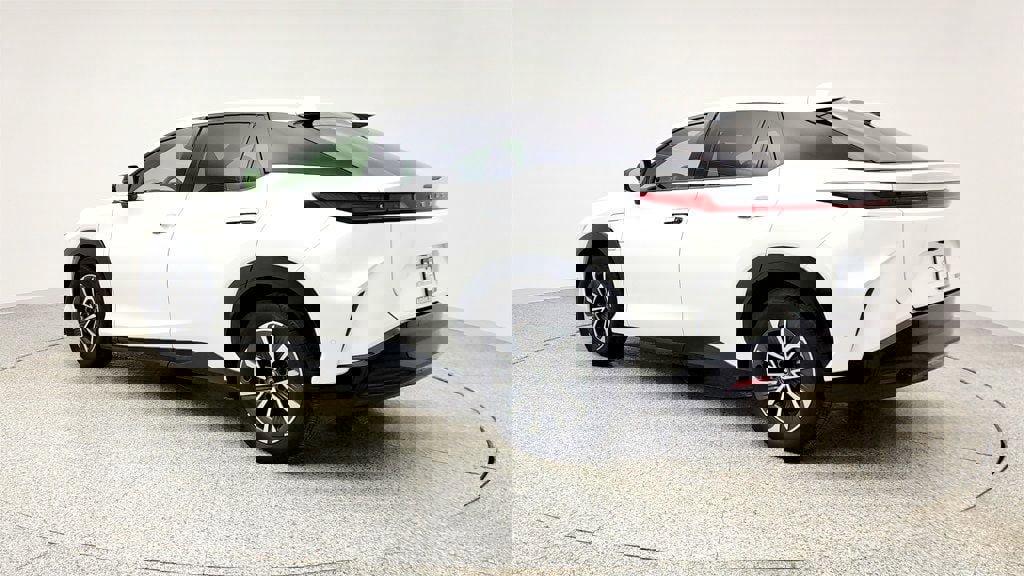 Used 2024 Lexus RZ 450e Premium w/ Technology Package image 7