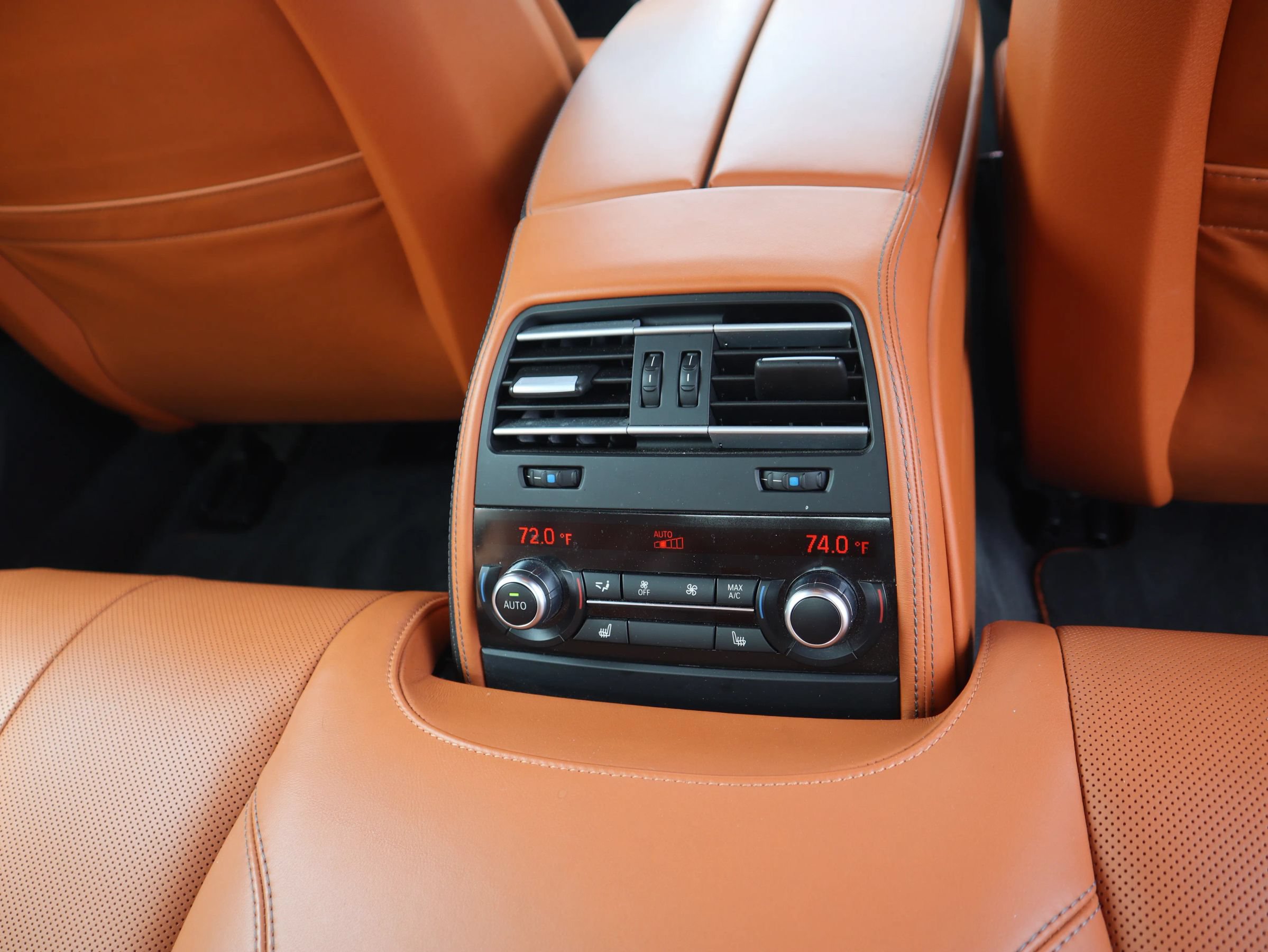 Used 2016 BMW M6 Gran Coupe RWD image 4