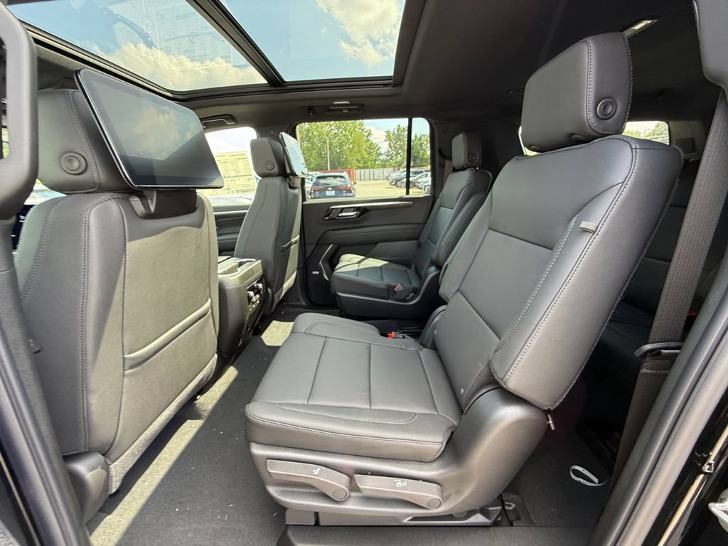 New 2026 Chevrolet Suburban Z71 w/ Z71 Off-Road Package AWD/4WD image 27