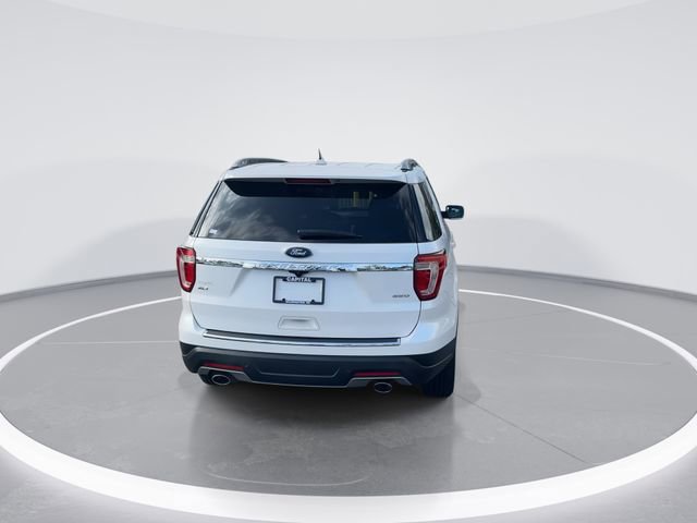 Used 2018 Ford Explorer XLT w/ Equipment Group 202A image 6