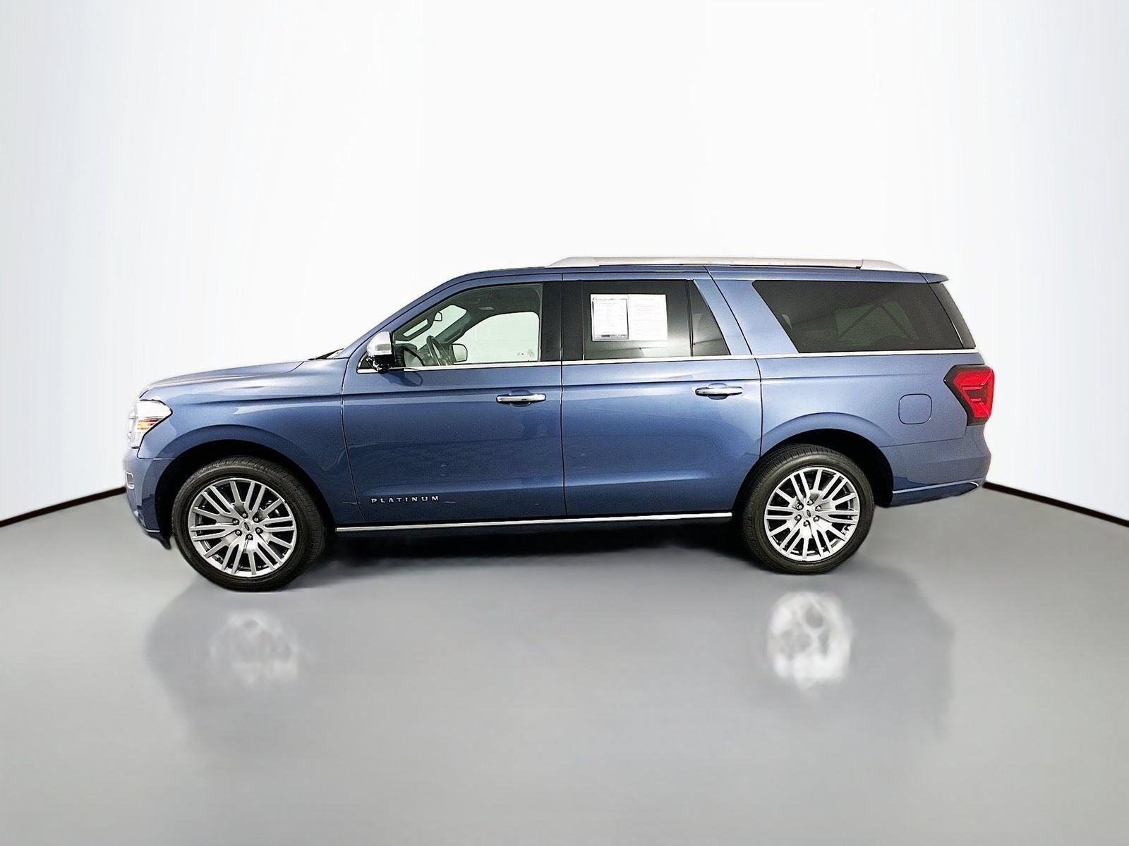 Used 2022 Ford Expedition Max Platinum AWD/4WD image 4