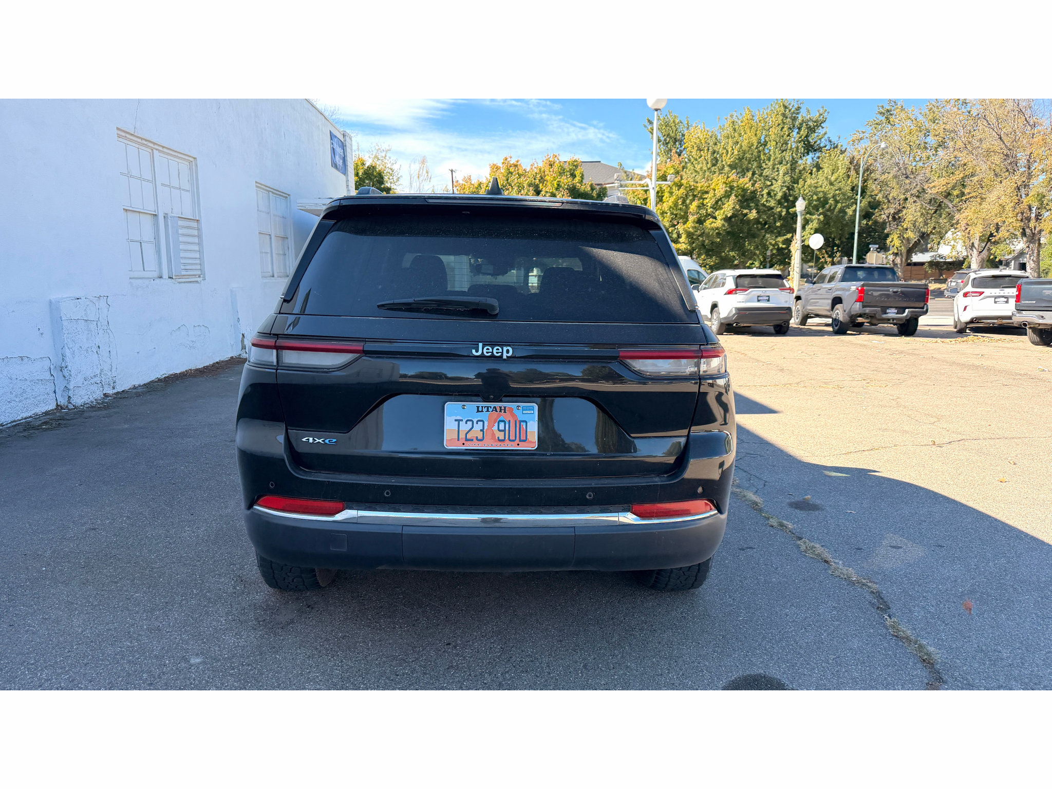 Used 2024 Jeep Grand Cherokee Limited 4xe AWD/4WD image 4