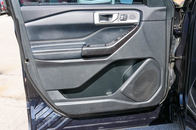 Used 2020 Ford Explorer Limited w/ Class III Trailer Tow Package image 11