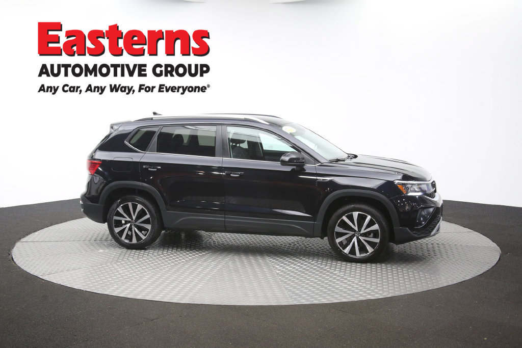 Used 2024 Volkswagen Taos SE FWD image 46