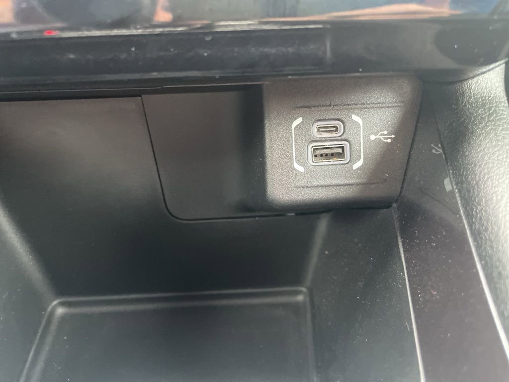 Used 2024 Jeep Compass Latitude image 21