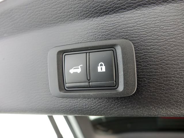 Used 2022 Mitsubishi Outlander SE image 32