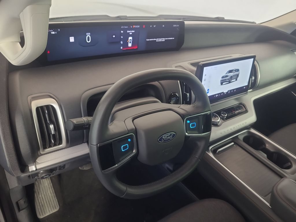 Used 2025 Ford Expedition Max Active AWD/4WD image 12