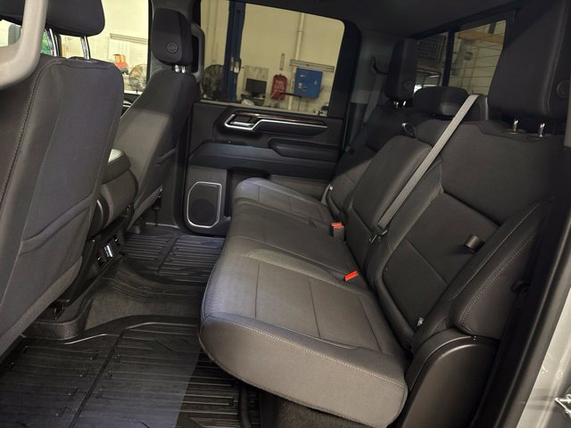 Used 2026 GMC Sierra 2500 SLE w/ Preferred Package AWD/4WD image 22